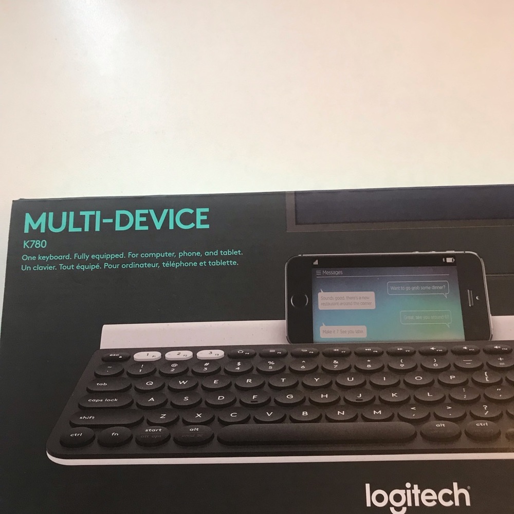 Wireless Keyboard - Picture 2 of 4